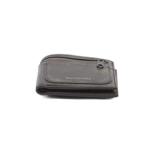 Logo Zipper Detail Leather Half Wallet