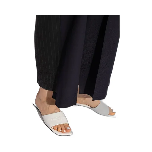 Dutyfree Leather Flat Sandals