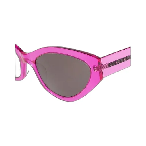 Flat Cat Eye Frame Sunglasses