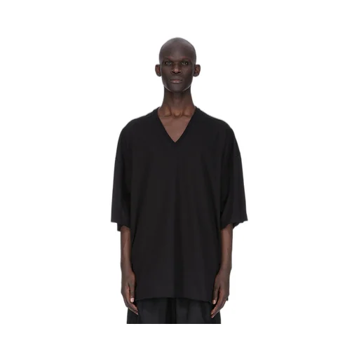 V Tommy T