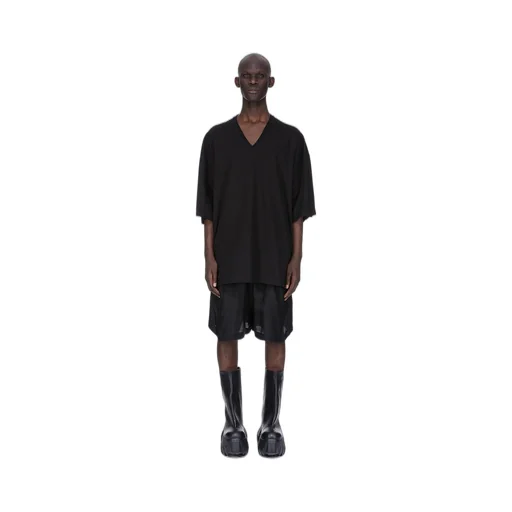 V Tommy T
