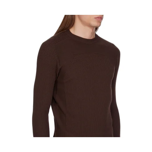 Ribbed Geo