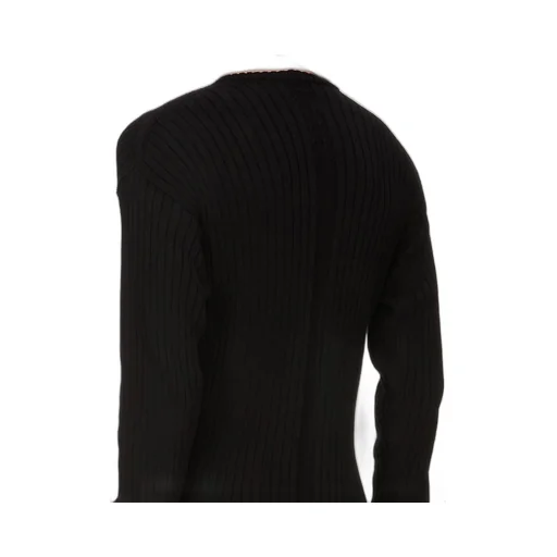 Round Neck