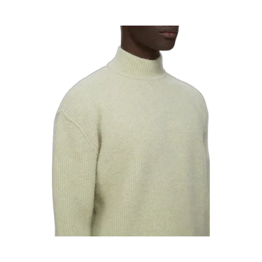 Runway Turtle Neck