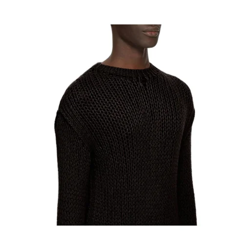 Round Neck