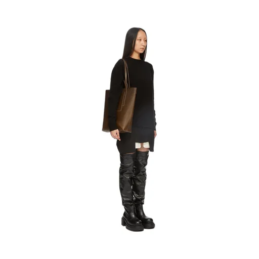 Medium Shopper