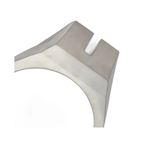 Open Beveled Collar