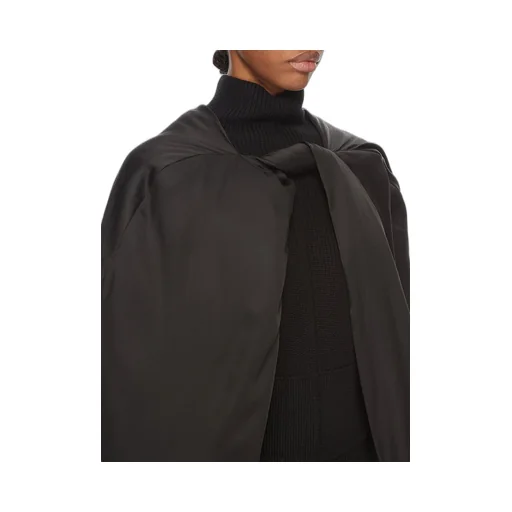 Short Masto Cape