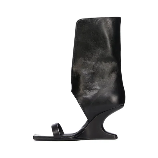 Winged Cantilever 8