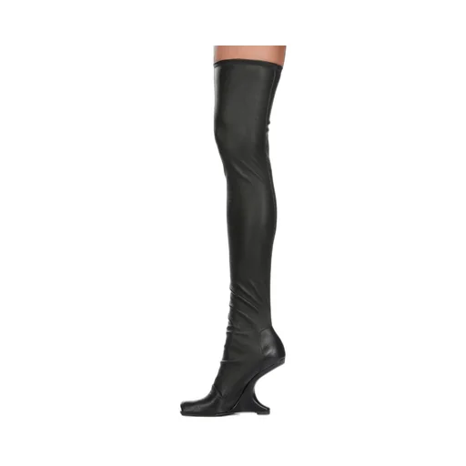 Cantilever 11 Boot