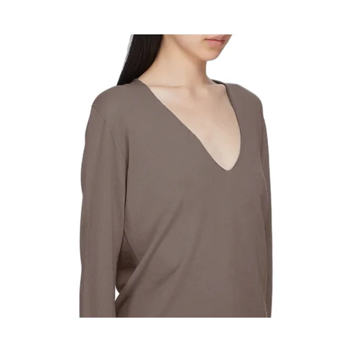 V Neck Pull