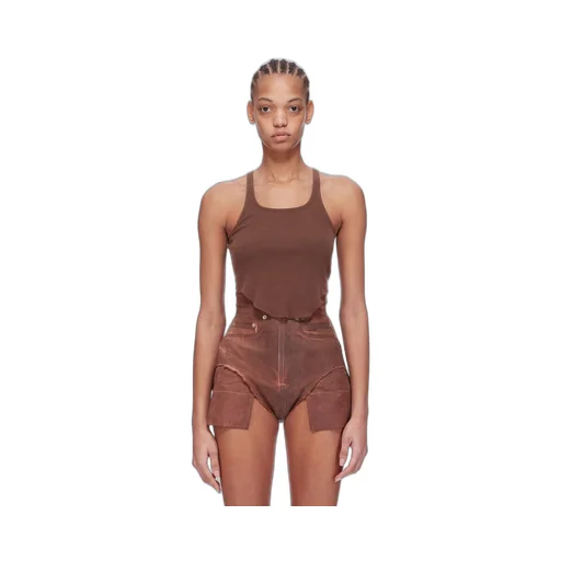 Basic Tank Cropped