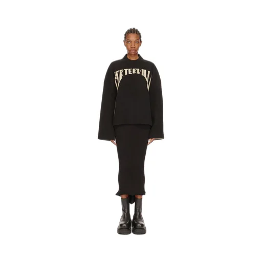 Runway Jumbo Crewneck