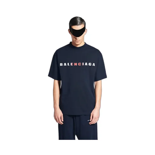 International T-Shirt Medium Fit