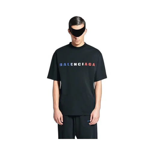 International T-Shirt Medium Fit