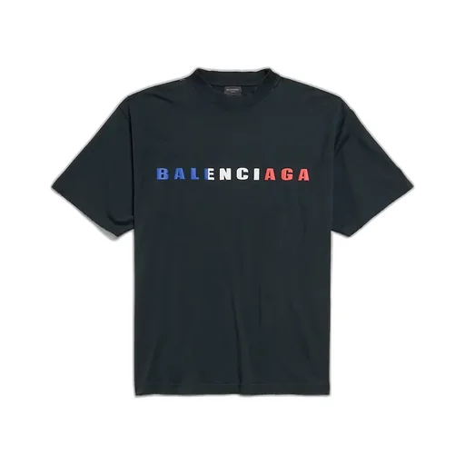 International T-Shirt Medium Fit