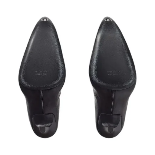 Poulaine Boot