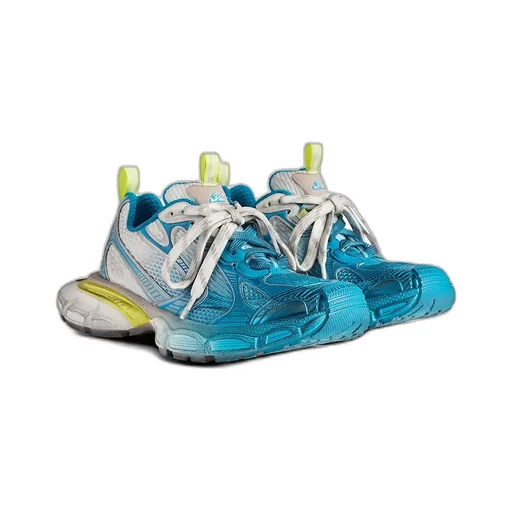 3Xl Toe Spray Sneaker