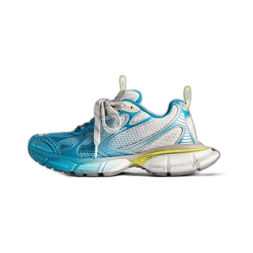 3Xl Toe Spray Sneaker