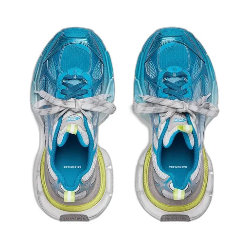 3Xl Toe Spray Sneaker