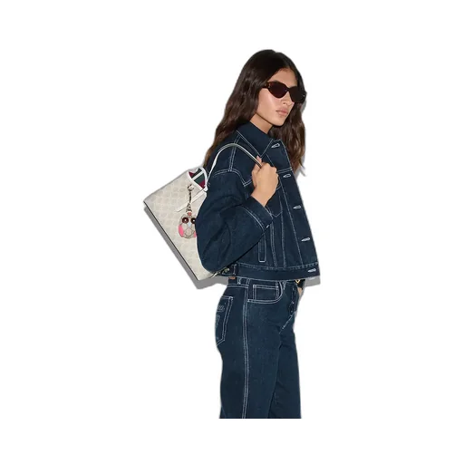 Gg Emblem Medium Tote Bag