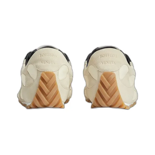 Orbit Flash Sneaker