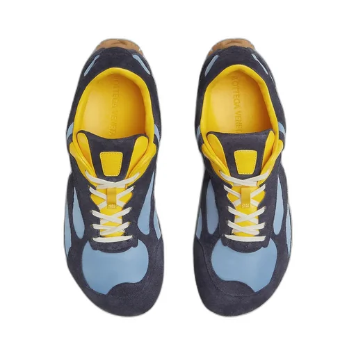 Orbit Flash Sneaker