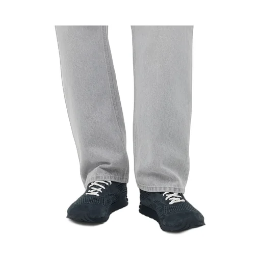 Orbit Sneaker