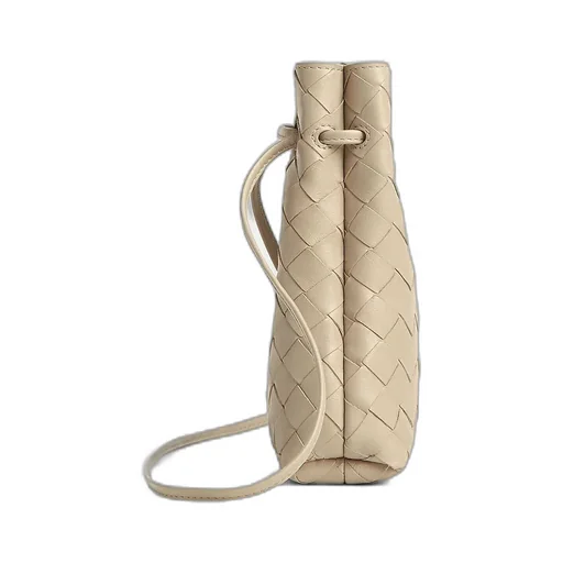 Intrecciato Pouch