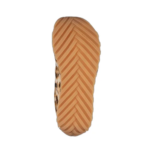 Orbit Sneaker