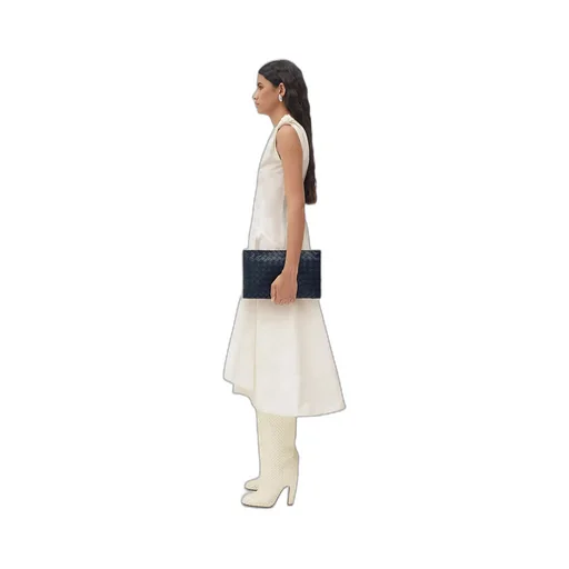 Intrecciato Medium Flat Pouch