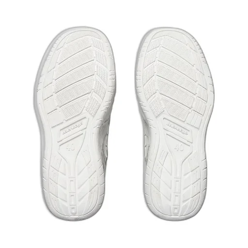 Hamptons Worn-Out Sneaker