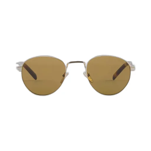 Sunglasses With The Iconic Metal Plaque