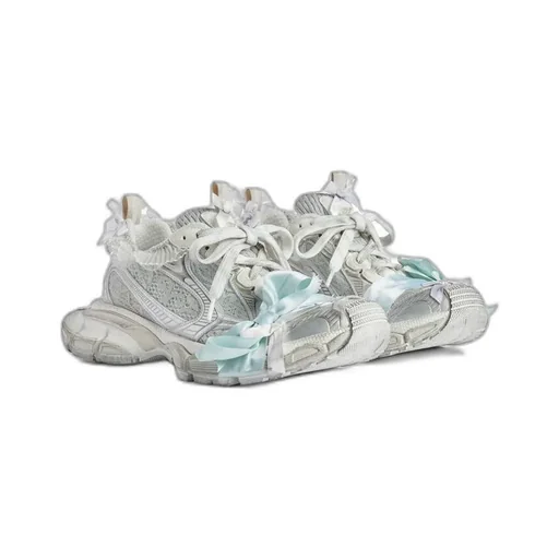 3Xl Lace Sneaker