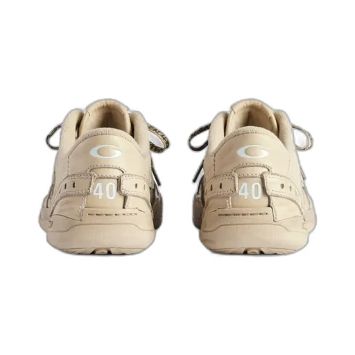 Hamptons Medium Worn-Out Sneaker