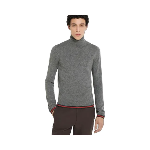 Fine Soft Cashmere Turtleneck