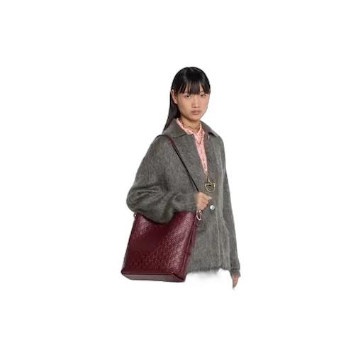 Gg Emblem Medium Shoulder Bag