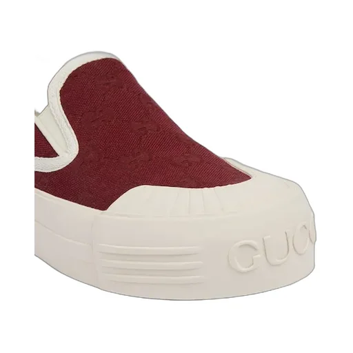 Slip-On Sneaker