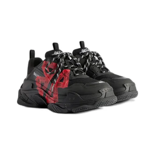 Triple S Sneaker