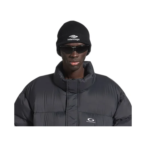 Loop Sports Icon Beanie