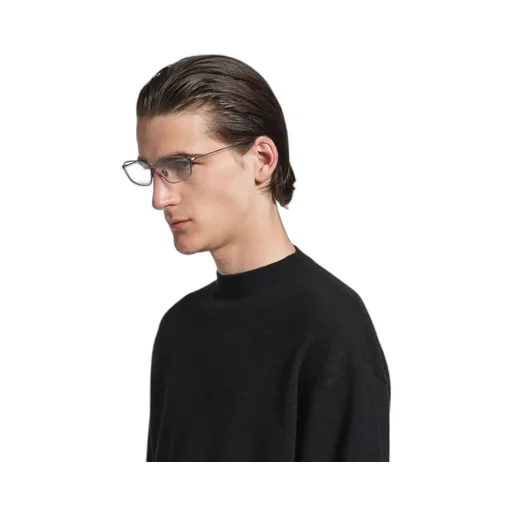 Editorial Oval Sunglasses