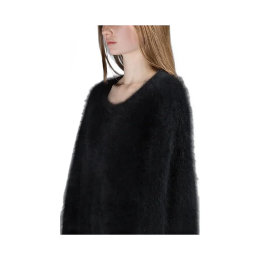 Oversized Fuzzy Knit