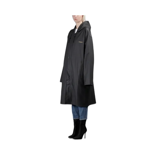 Logo Raincoat