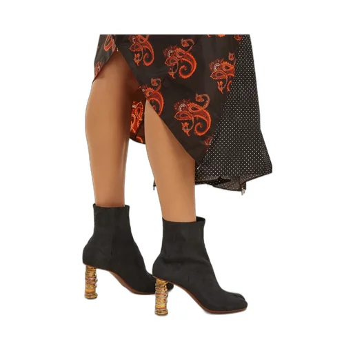 Tabi Heels