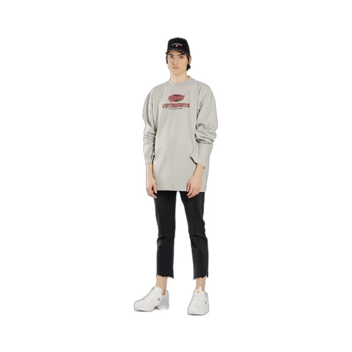 Graffiti Logo Longsleeve T-Shirt