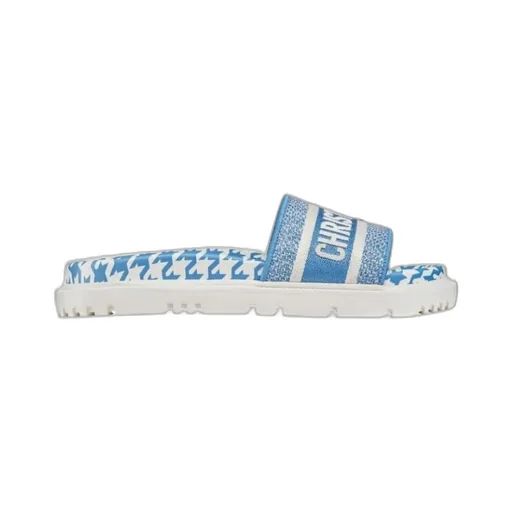 Embroidered Pattern Flip-Flops