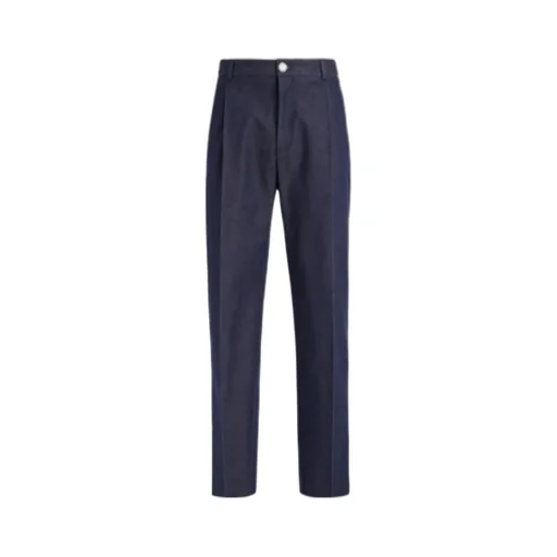 Button Detailed Straight Leg Jeans