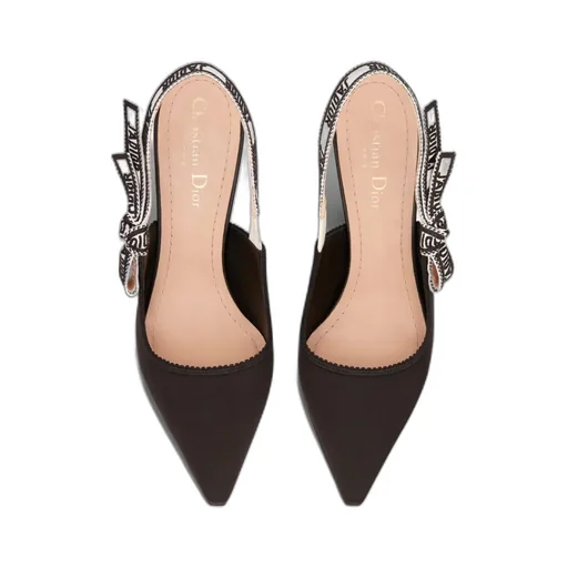 Hit The Details Of The Pointed High Heels