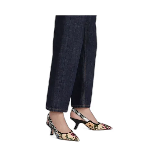 J'adior Slingback Pump