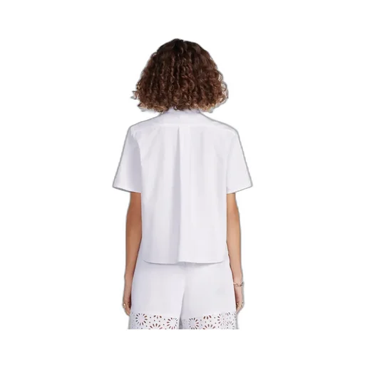 Short Buttoned Blouse